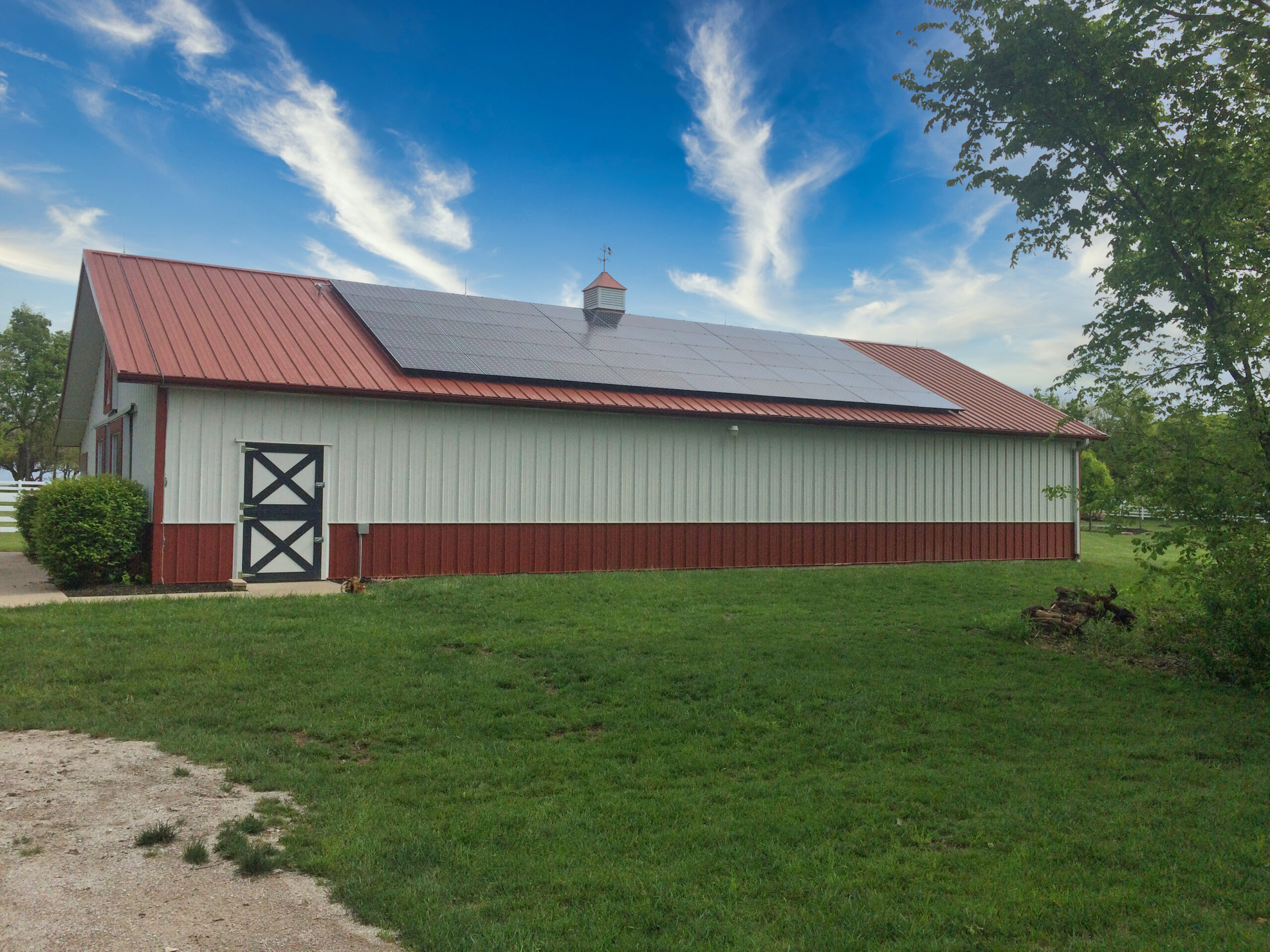 murphy-barn Kansas Barn Roof Solar